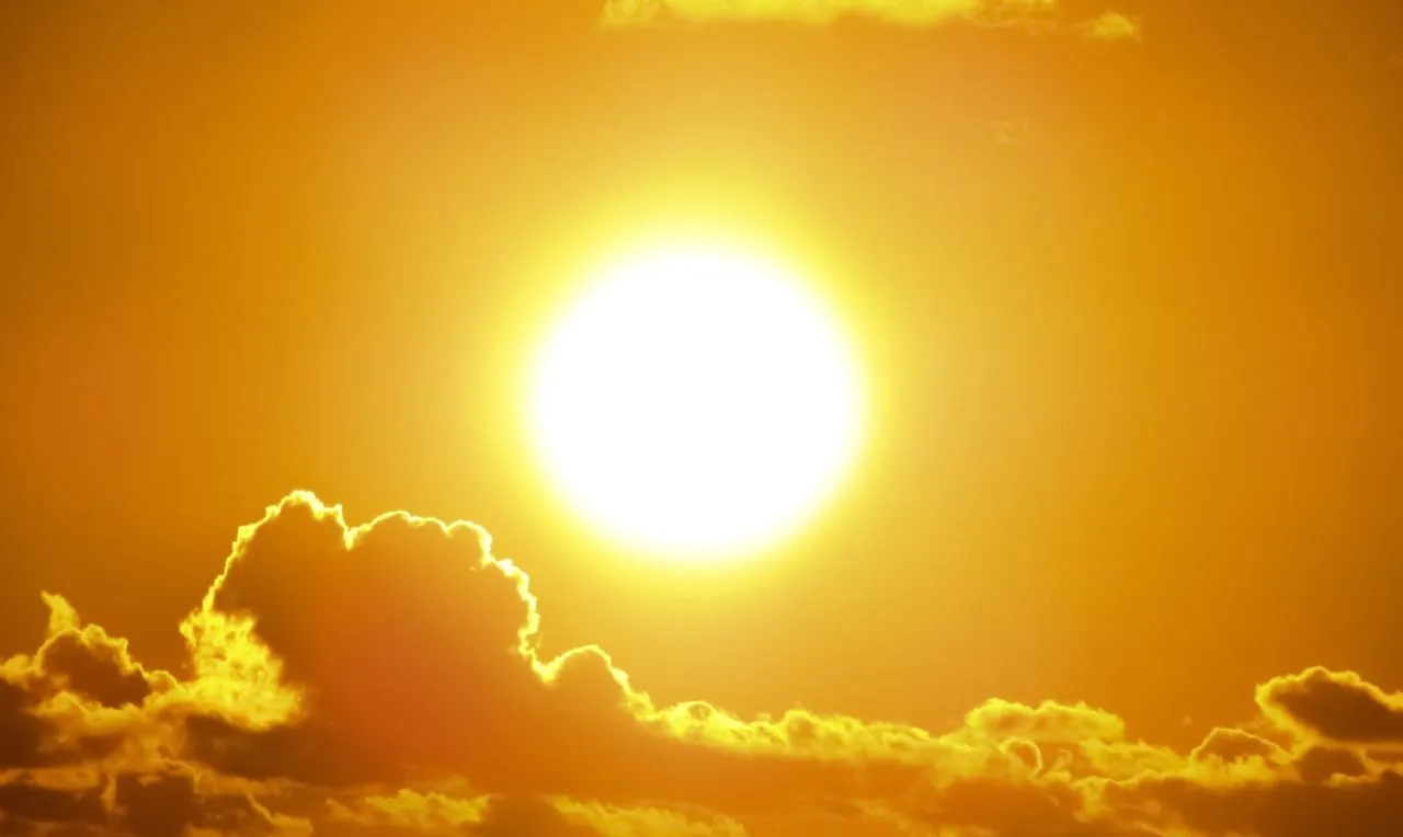 a imagem mostra um dia ensolarado em uma determinada regi&atilde;o